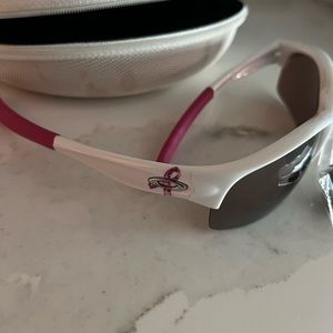 Women’s Oakley Pink Ribbon Breast Cancer Awareness Sunglasses
